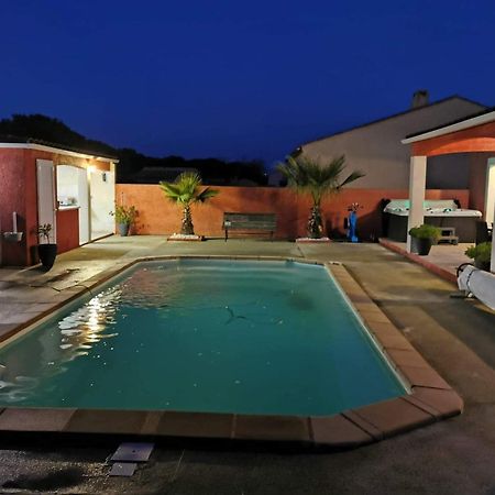 Villa Elegante A Carcassonne Avec Jardin Et Jacuzzi Luaran gambar