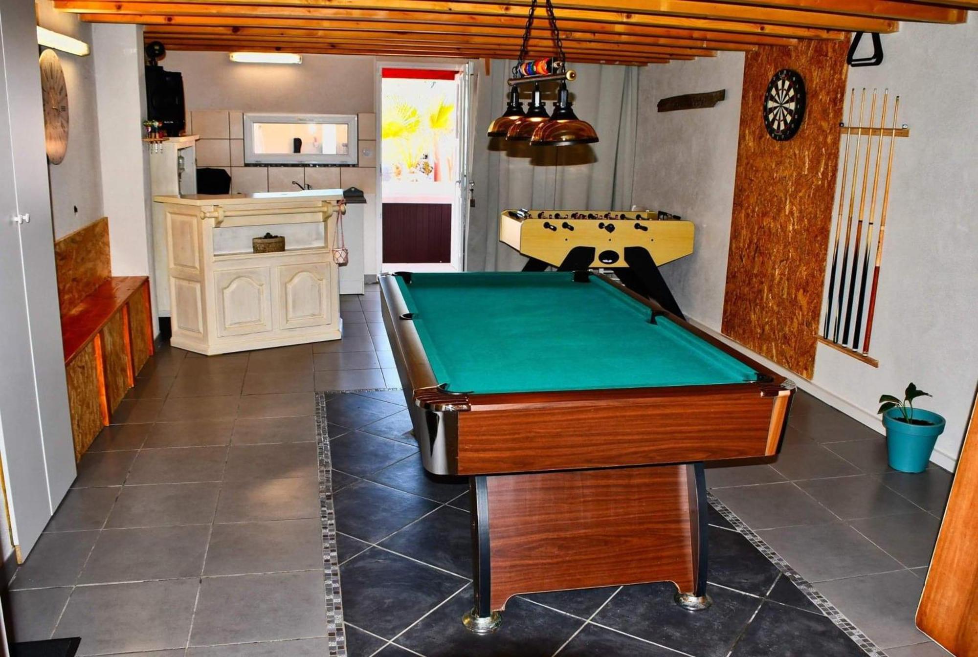 Villa Elegante A Carcassonne Avec Jardin Et Jacuzzi Luaran gambar
