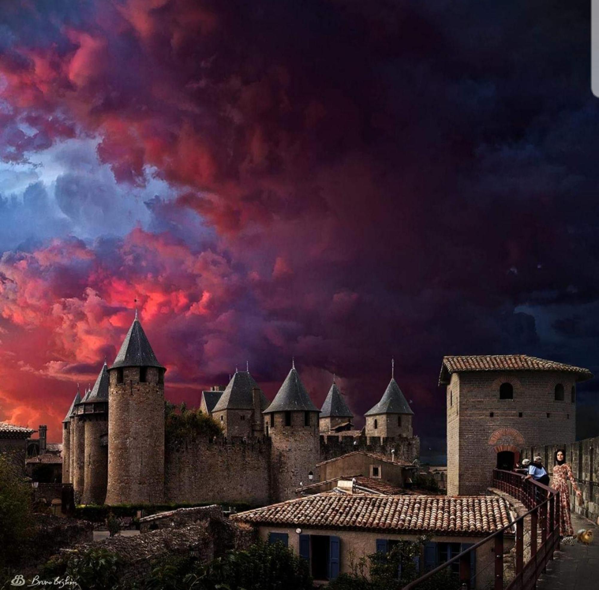 Villa Elegante A Carcassonne Avec Jardin Et Jacuzzi Luaran gambar